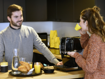 Tout savoir sur la pause café au bureau